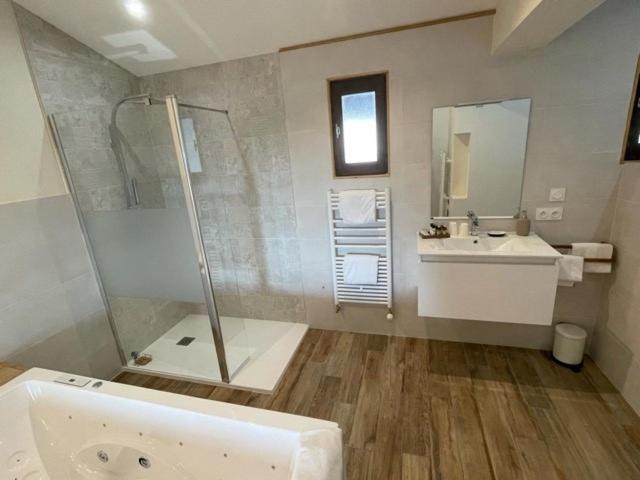 L'estirado Des Adrets Hotel 3*